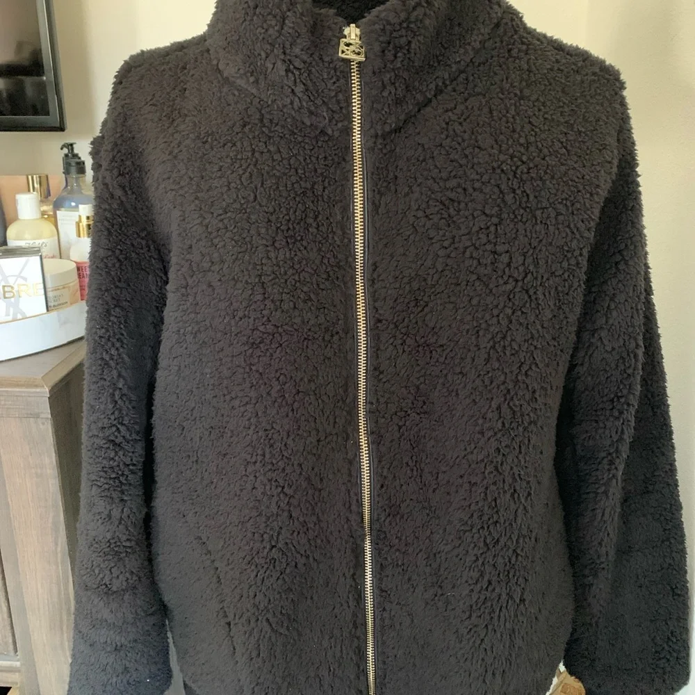 Calvin Klein Teddy black Sherpa gold detail zip logo medium performance CK - Picture 2 of 4
